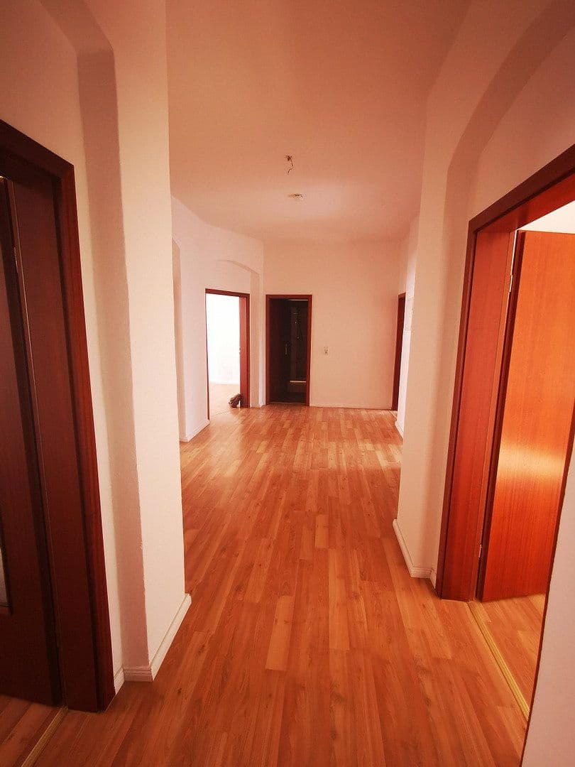 Pronájem bytu 4+1 105 m², Lessingstraße 57, Magdeburg, Sasko-Anhaltsko Pronájem bytu 4+1 105 m², Lessingstraße 57, Magdeburg, Sasko-Anhaltsko