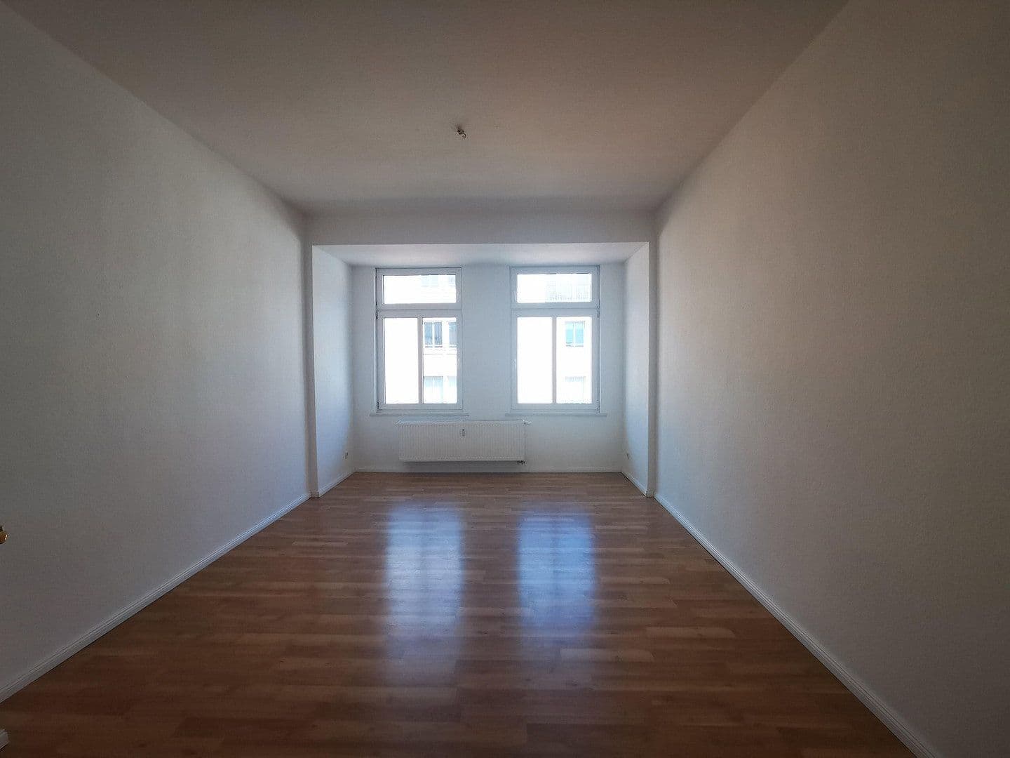 Pronájem bytu 4+1 105 m², Lessingstraße 57, Magdeburg, Sasko-Anhaltsko Pronájem bytu 4+1 105 m², Lessingstraße 57, Magdeburg, Sasko-Anhaltsko