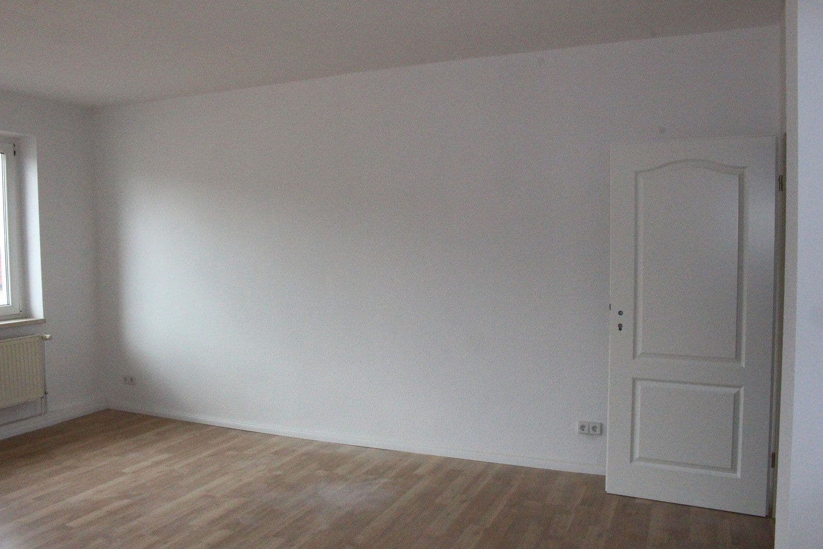 Pronájem bytu 4+1 117 m², Lessingstraße 57, Magdeburg, Sasko-Anhaltsko Pronájem bytu 4+1 117 m², Lessingstraße 57, Magdeburg, Sasko-Anhaltsko