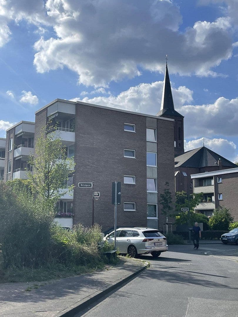 Pronájem bytu 4+1 100 m², Wetzelgasse 6, Düsseldorf, Severní Porýní-Vestfálsko Pronájem bytu 4+1 100 m², Wetzelgasse 6, Düsseldorf, Severní Porýní-Vestfálsko