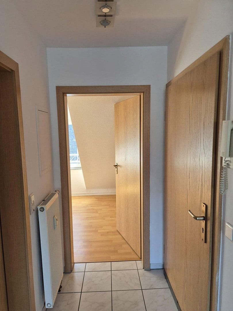 Pronájem bytu 3+1 91 m², Hügelstr. 123, Wuppertal, Severní Porýní-Vestfálsko Pronájem bytu 3+1 91 m², Hügelstr. 123, Wuppertal, Severní Porýní-Vestfálsko