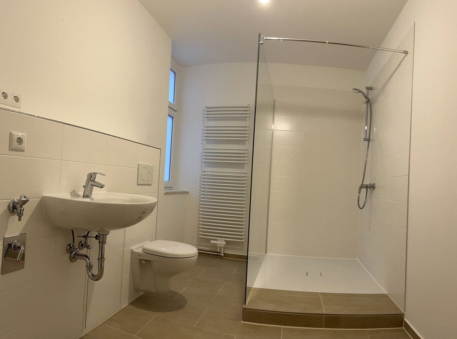 Pronájem bytu 5+1 180 m², Landhausstr. 1a, Strausberg, Braniborsko Pronájem bytu 5+1 180 m², Landhausstr. 1a, Strausberg, Braniborsko