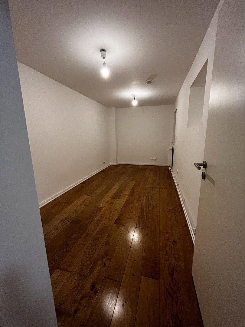 Pronájem bytu 5+1 180 m², Landhausstr. 1a, Strausberg, Braniborsko Pronájem bytu 5+1 180 m², Landhausstr. 1a, Strausberg, Braniborsko