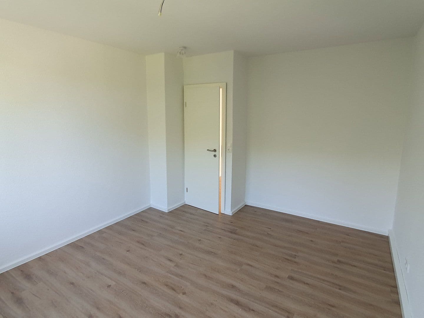 Pronájem bytu 3+1 62 m², Straße der Freundschaft 1-7, Lengenfeld, Sasko Pronájem bytu 3+1 62 m², Straße der Freundschaft 1-7, Lengenfeld, Sasko