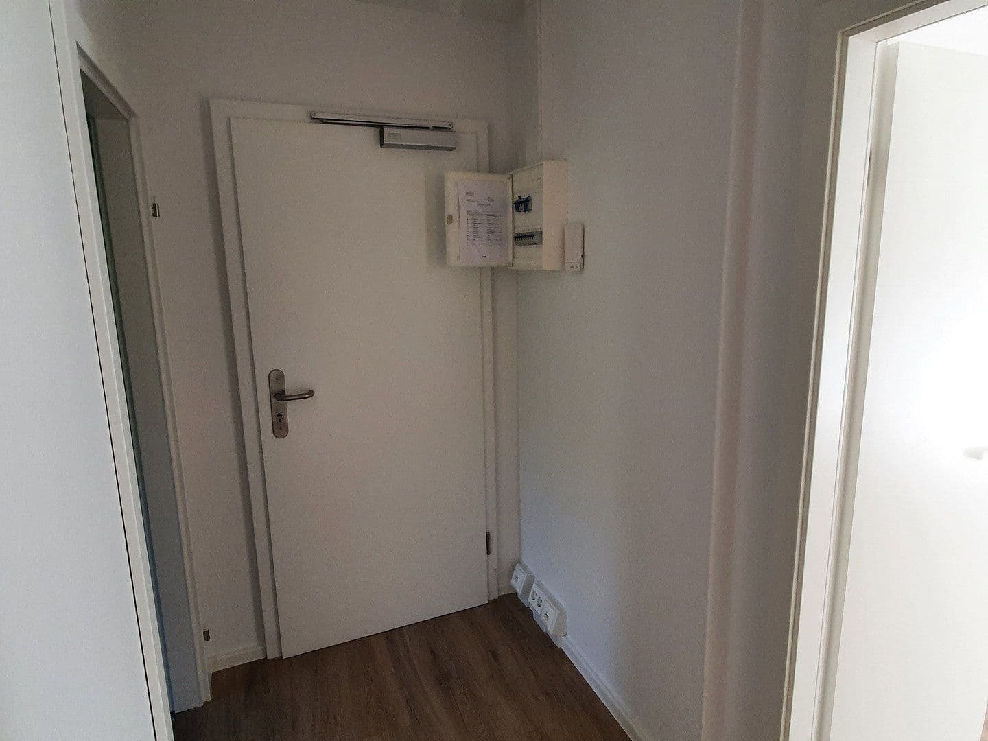 Pronájem bytu 3+1 62 m², Straße der Freundschaft 1-7, Lengenfeld, Sasko Pronájem bytu 3+1 62 m², Straße der Freundschaft 1-7, Lengenfeld, Sasko