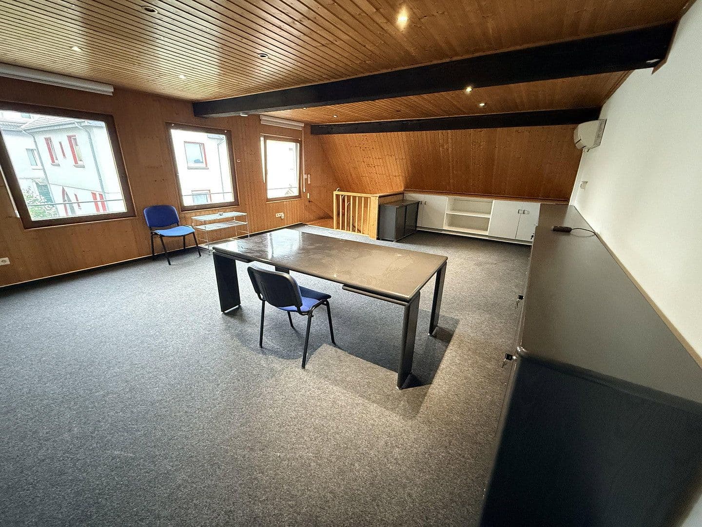 Pronájem kanceláře 90 m², Duisburg, Severní Porýní-Vestfálsko Pronájem kanceláře 90 m², Duisburg, Severní Porýní-Vestfálsko