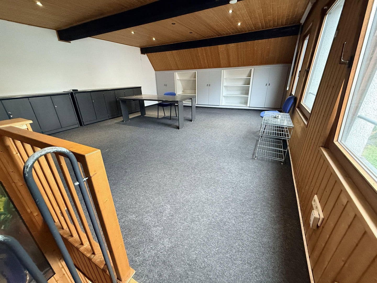 Pronájem kanceláře 90 m², Duisburg, Severní Porýní-Vestfálsko Pronájem kanceláře 90 m², Duisburg, Severní Porýní-Vestfálsko