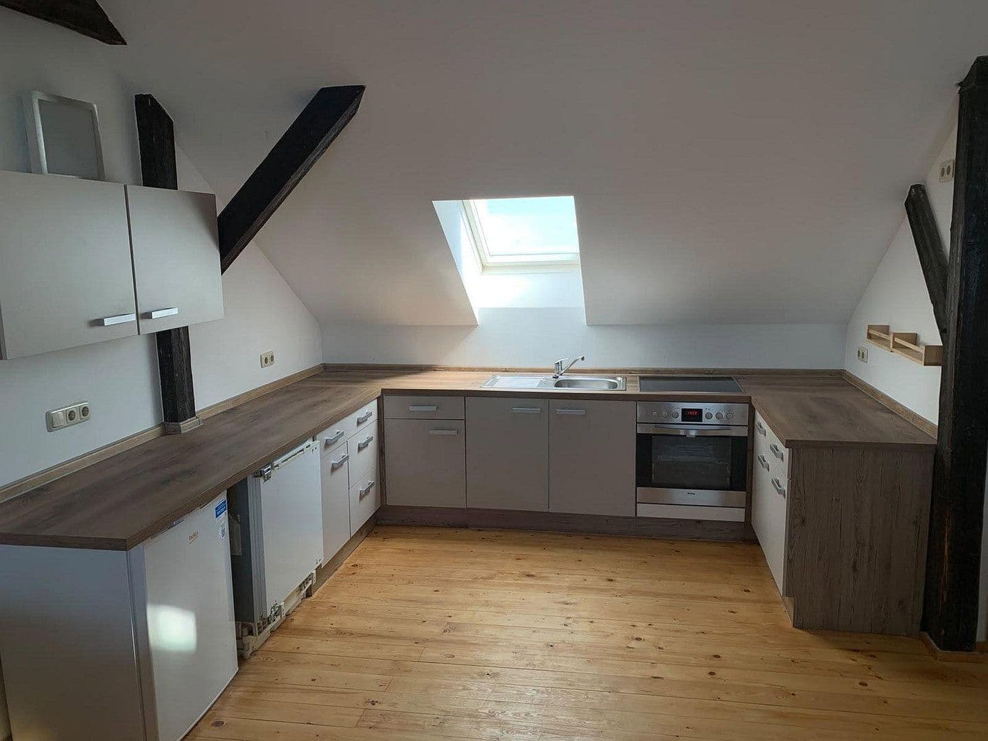 Pronájem bytu 2+1 66 m², Dessau, Sasko-Anhaltsko Pronájem bytu 2+1 66 m², Dessau, Sasko-Anhaltsko