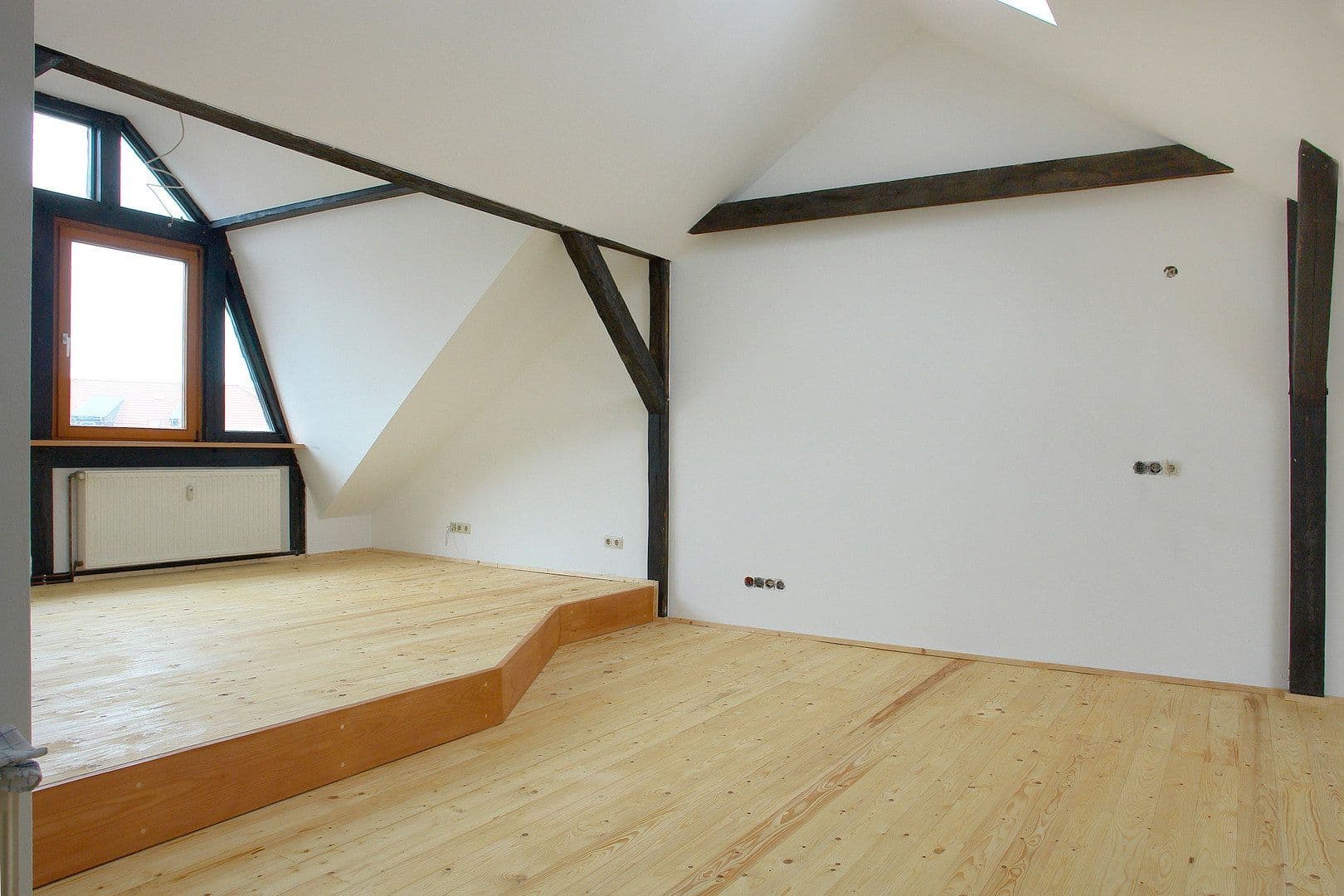 Pronájem bytu 2+1 66 m², Dessau, Sasko-Anhaltsko Pronájem bytu 2+1 66 m², Dessau, Sasko-Anhaltsko