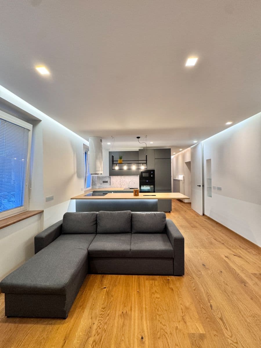 Pronájem bytu 2+kk 56 m², Bezručova, Jihlava, Kraj Vysočina Pronájem bytu 2+kk 56 m², Bezručova, Jihlava, Kraj Vysočina