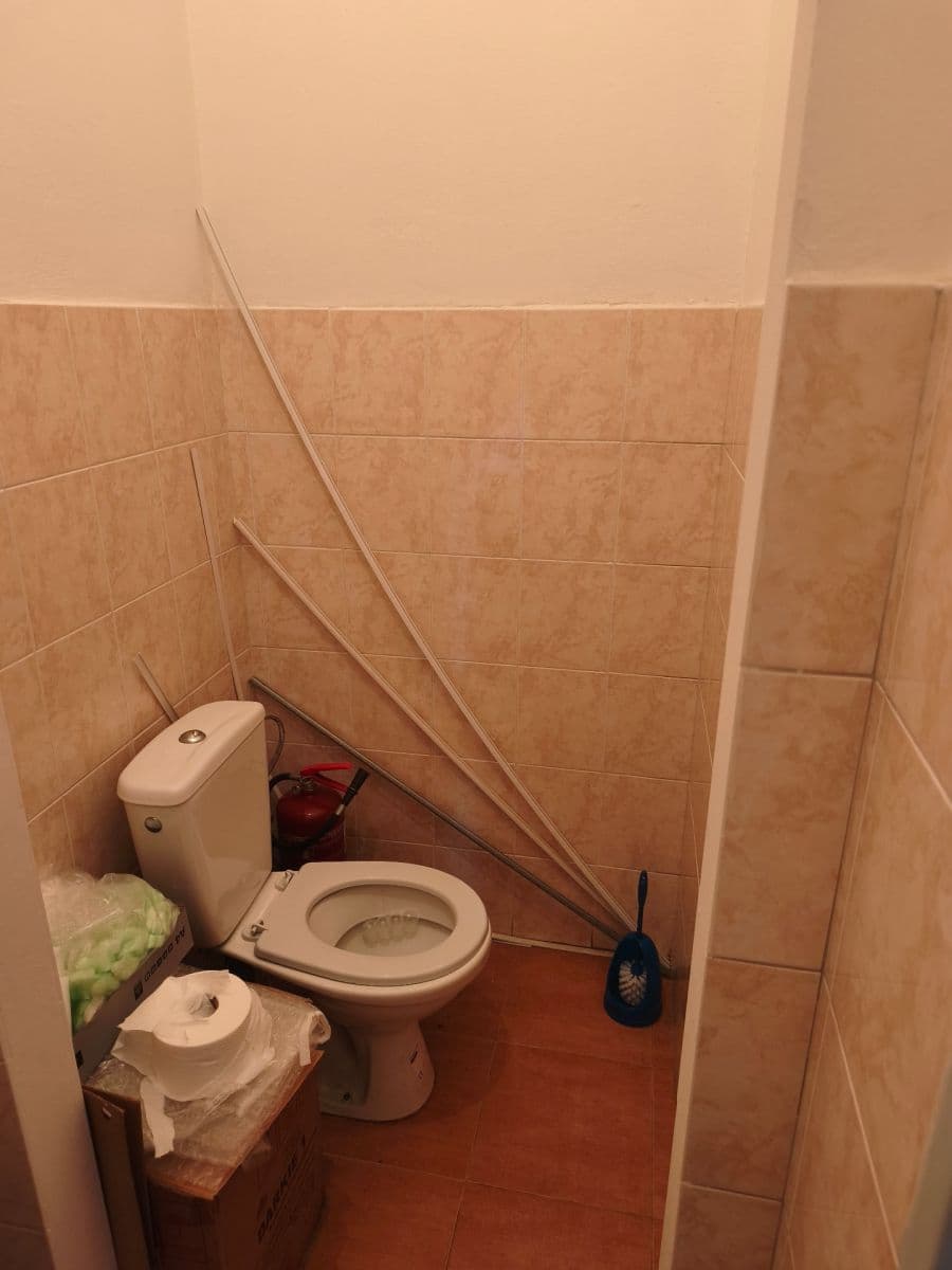 Pronájem kanceláře 22 m², U Školy, Nové Strašecí, Středočeský kraj Pronájem kanceláře 22 m², U Školy, Nové Strašecí, Středočeský kraj