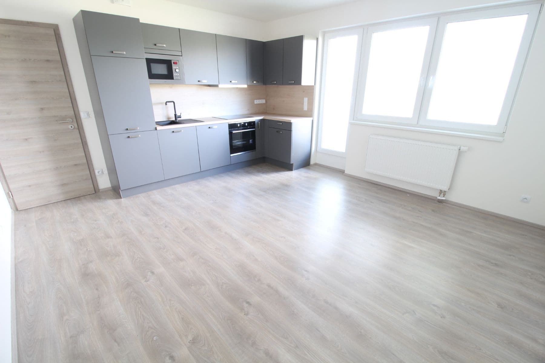 Pronájem bytu 2+kk 50 m², Hornoměcholupská, Praha, Praha Pronájem bytu 2+kk 50 m², Hornoměcholupská, Praha, Praha