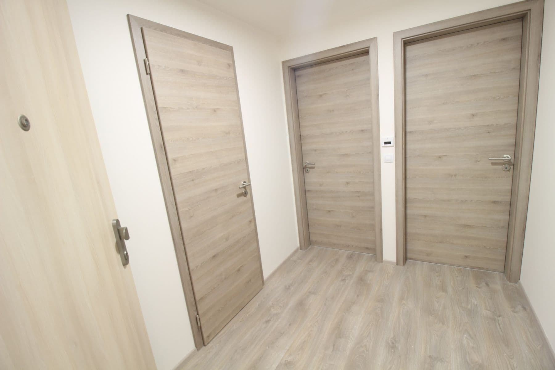 Pronájem bytu 2+kk 50 m², Hornoměcholupská, Praha, Praha Pronájem bytu 2+kk 50 m², Hornoměcholupská, Praha, Praha