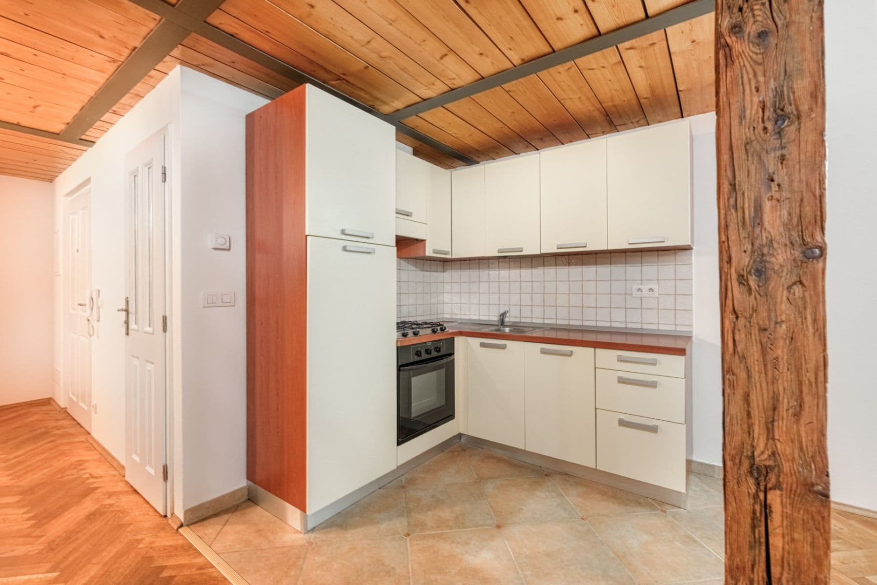 Prodej bytu 2+kk 62 m², Plzeňská, Praha, Praha Prodej bytu 2+kk 62 m², Plzeňská, Praha, Praha