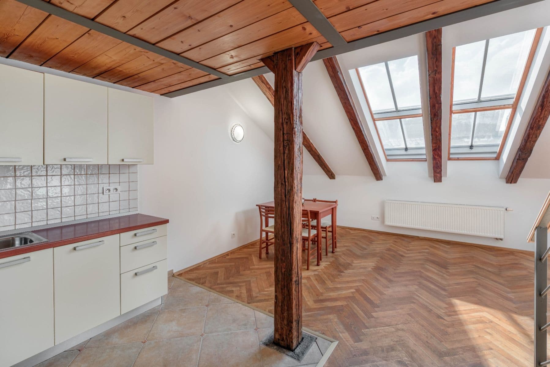 Prodej bytu 2+kk 62 m², Plzeňská, Praha, Praha Prodej bytu 2+kk 62 m², Plzeňská, Praha, Praha