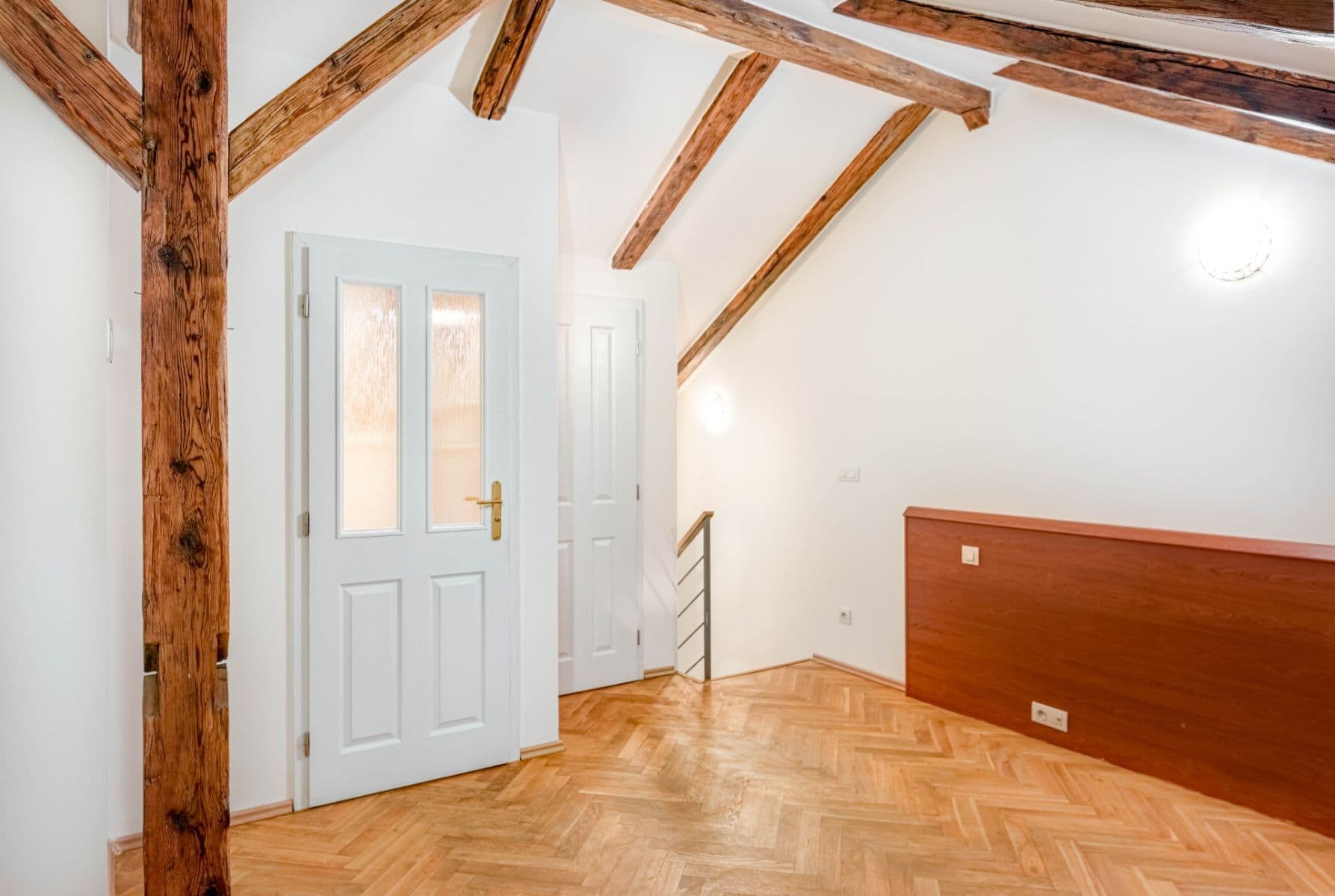 Prodej bytu 2+kk 62 m², Plzeňská, Praha, Praha Prodej bytu 2+kk 62 m², Plzeňská, Praha, Praha