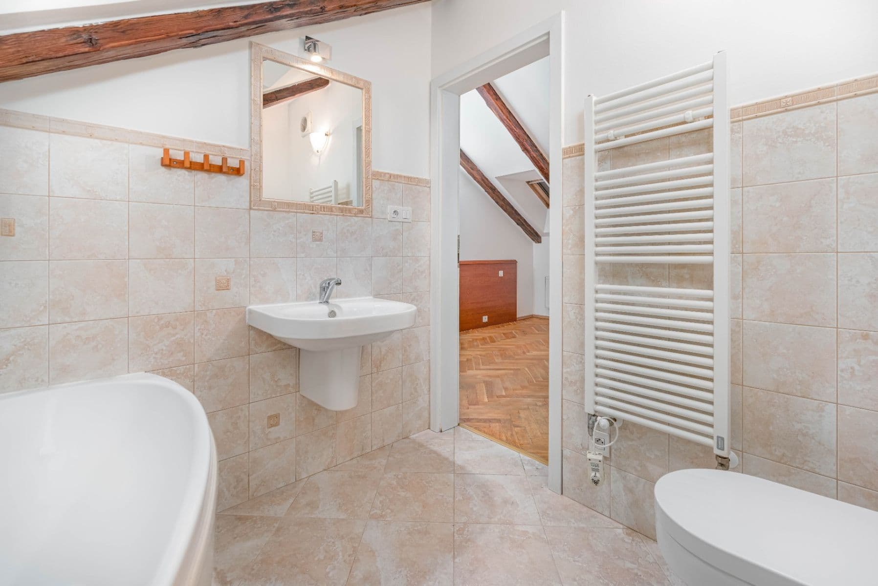 Prodej bytu 2+kk 62 m², Plzeňská, Praha, Praha Prodej bytu 2+kk 62 m², Plzeňská, Praha, Praha
