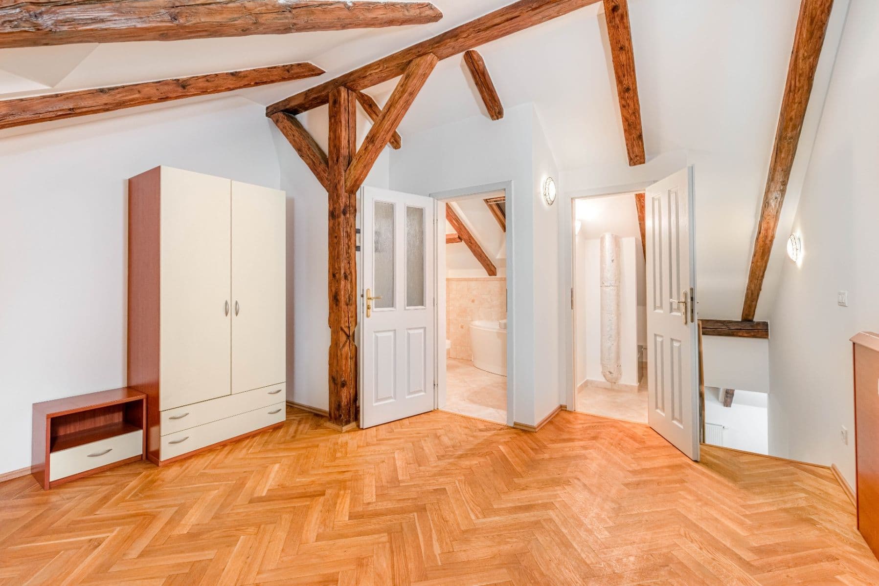 Prodej bytu 2+kk 62 m², Plzeňská, Praha, Praha Prodej bytu 2+kk 62 m², Plzeňská, Praha, Praha