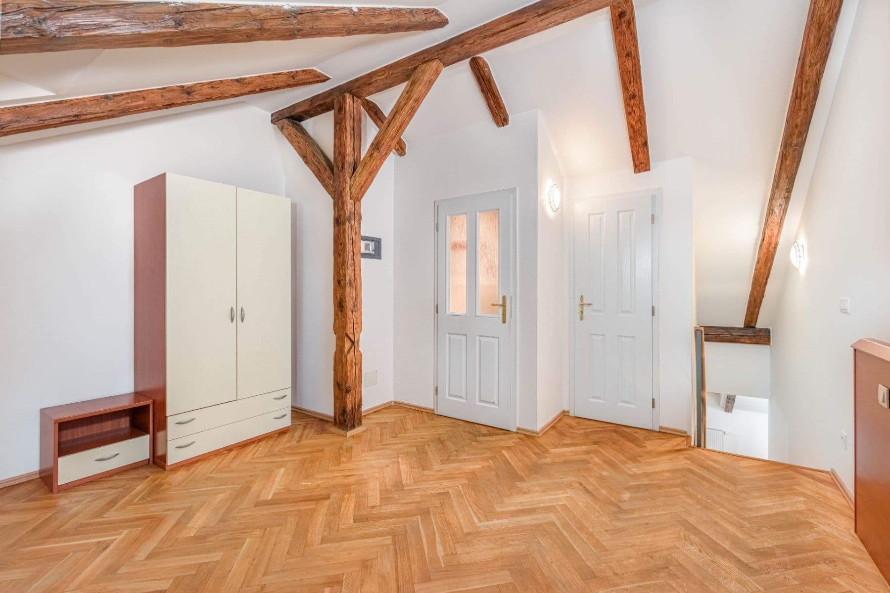 Prodej bytu 2+kk 62 m², Plzeňská, Praha, Praha Prodej bytu 2+kk 62 m², Plzeňská, Praha, Praha