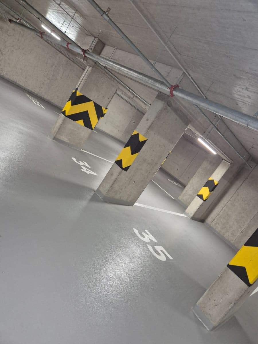 Pronájem garáže 15 m², Křižíkova, Praha, Praha Pronájem garáže 15 m², Křižíkova, Praha, Praha