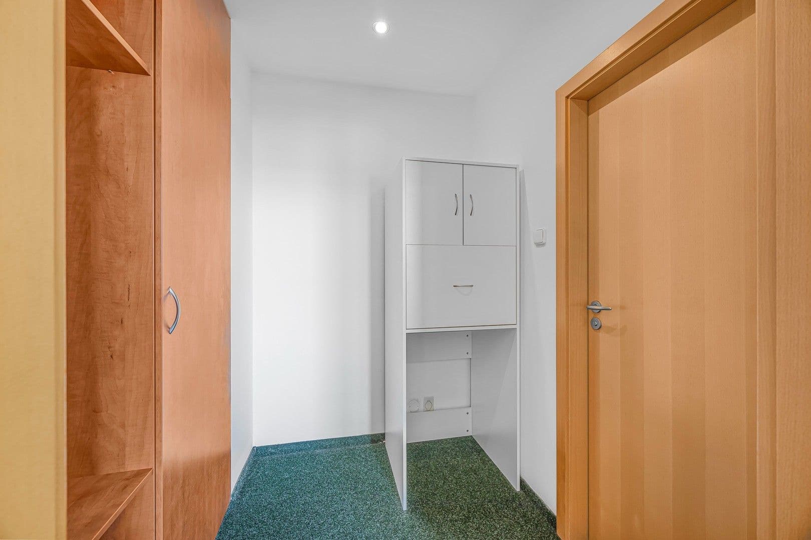 Pronájem bytu 2+kk 50 m², Masarykovo náměstí, Brandýs nad Labem-Stará Boleslav, Středočeský kraj Pronájem bytu 2+kk 50 m², Masarykovo náměstí, Brandýs nad Labem-Stará Boleslav, Středočeský kraj