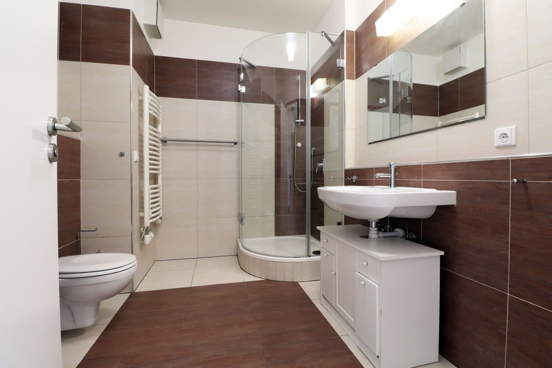 Pronájem bytu 2+kk 68 m², Edisonova, Praha, Praha Pronájem bytu 2+kk 68 m², Edisonova, Praha, Praha