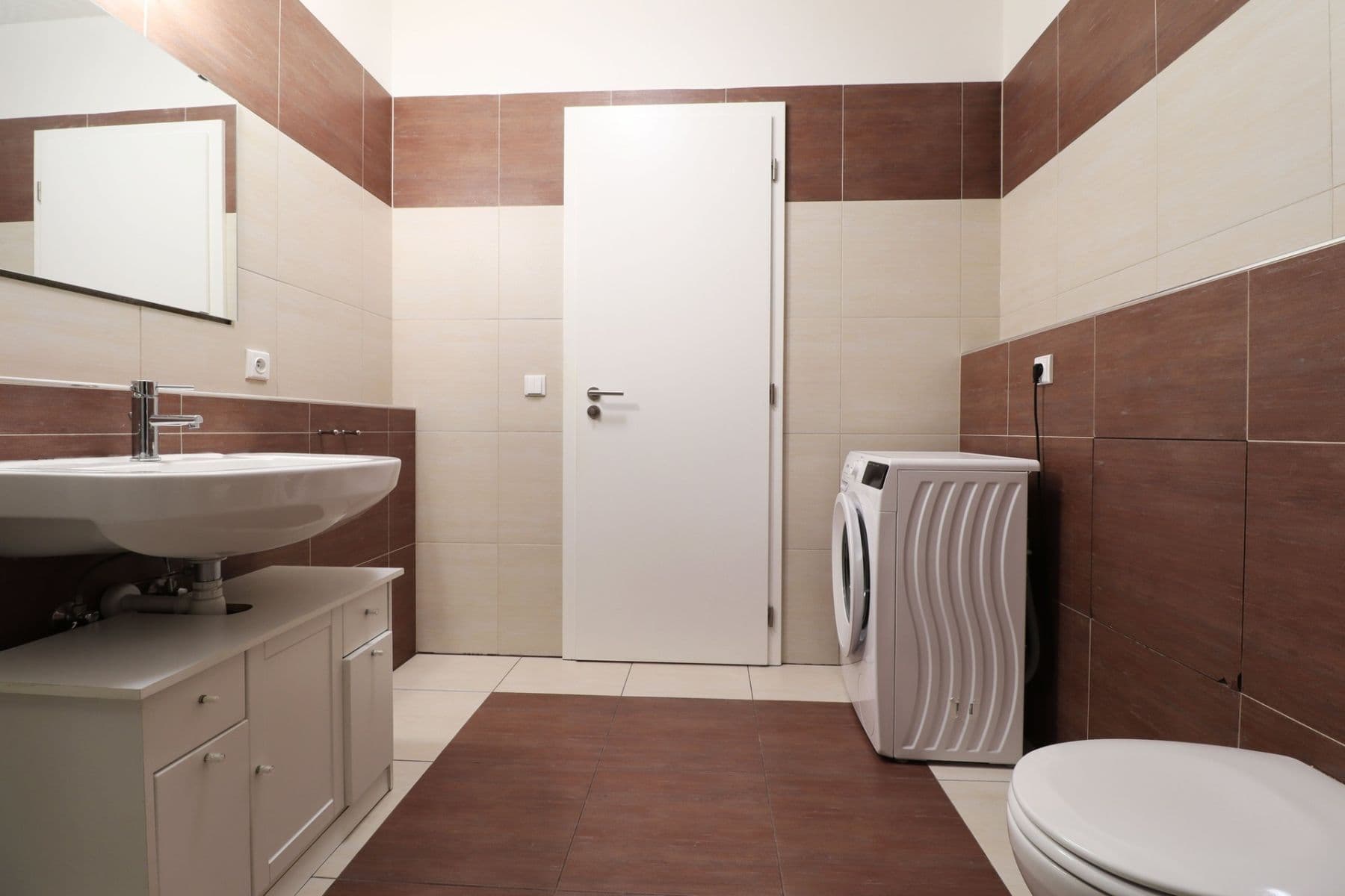 Pronájem bytu 2+kk 68 m², Edisonova, Praha, Praha Pronájem bytu 2+kk 68 m², Edisonova, Praha, Praha
