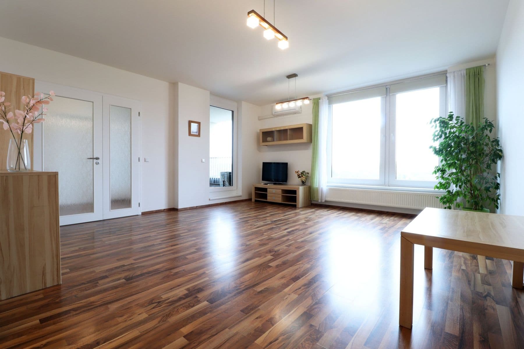 Pronájem bytu 2+kk 68 m², Edisonova, Praha, Praha Pronájem bytu 2+kk 68 m², Edisonova, Praha, Praha