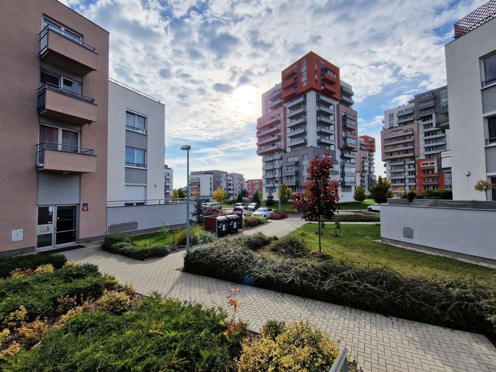 Pronájem bytu 1+kk 35 m², Hlučkova, Praha, Praha Pronájem bytu 1+kk 35 m², Hlučkova, Praha, Praha