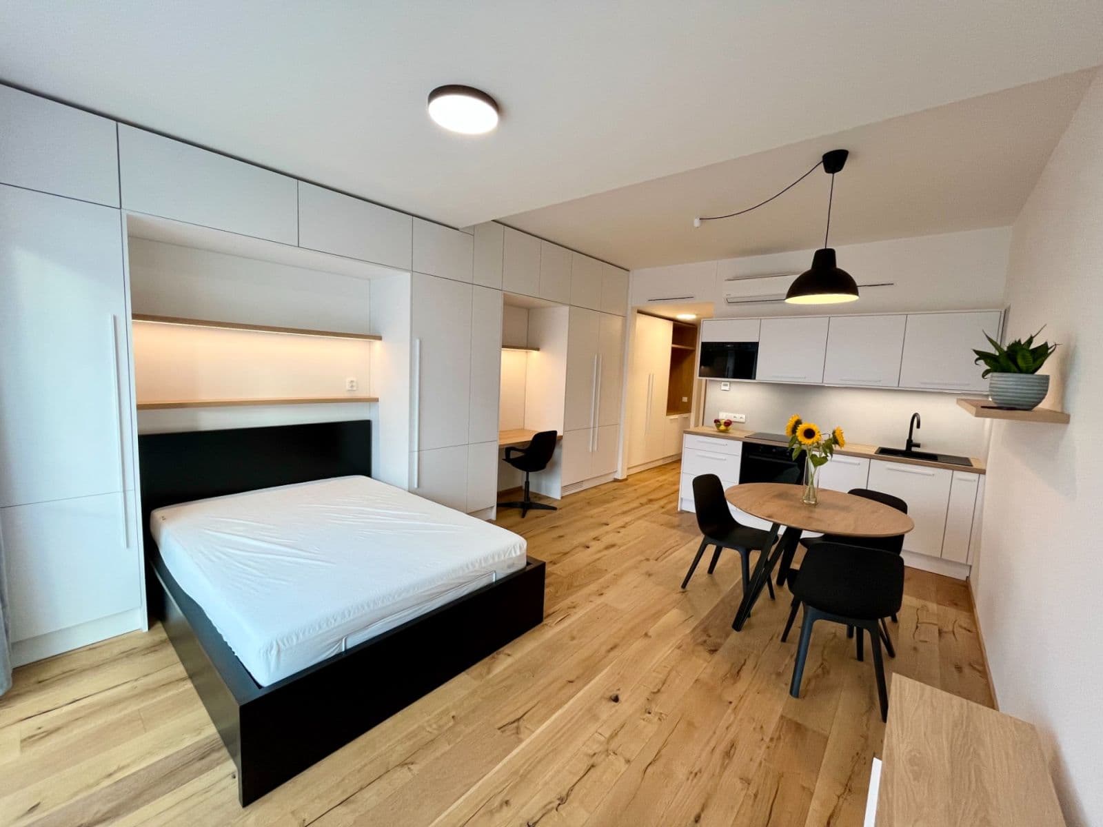 Pronájem bytu 1+kk 33 m², Křižíkova, Praha, Praha Pronájem bytu 1+kk 33 m², Křižíkova, Praha, Praha