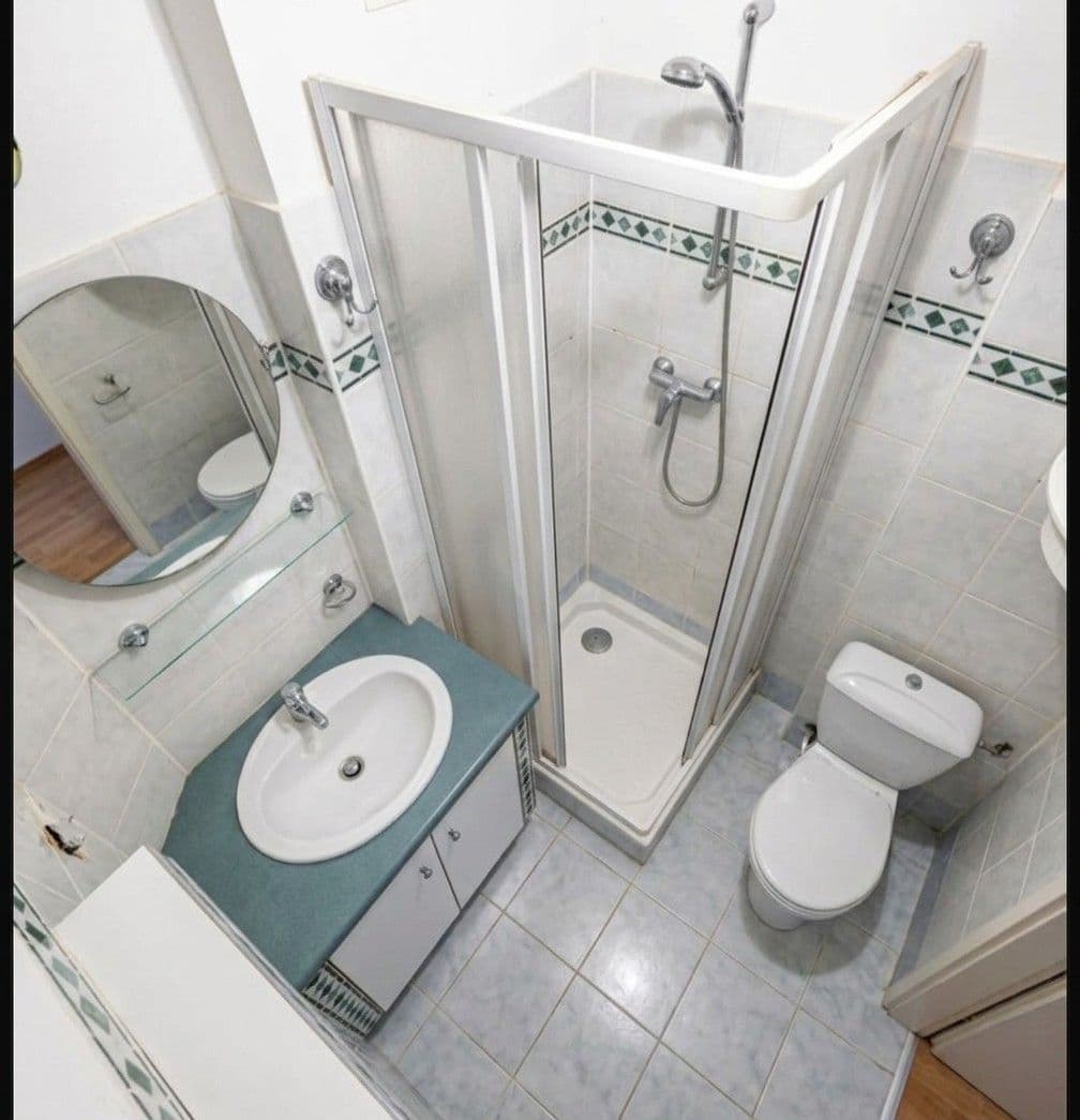 Pronájem bytu 1+kk 27 m², Nádražní, Jindřichův Hradec, Jihočeský kraj Pronájem bytu 1+kk 27 m², Nádražní, Jindřichův Hradec, Jihočeský kraj