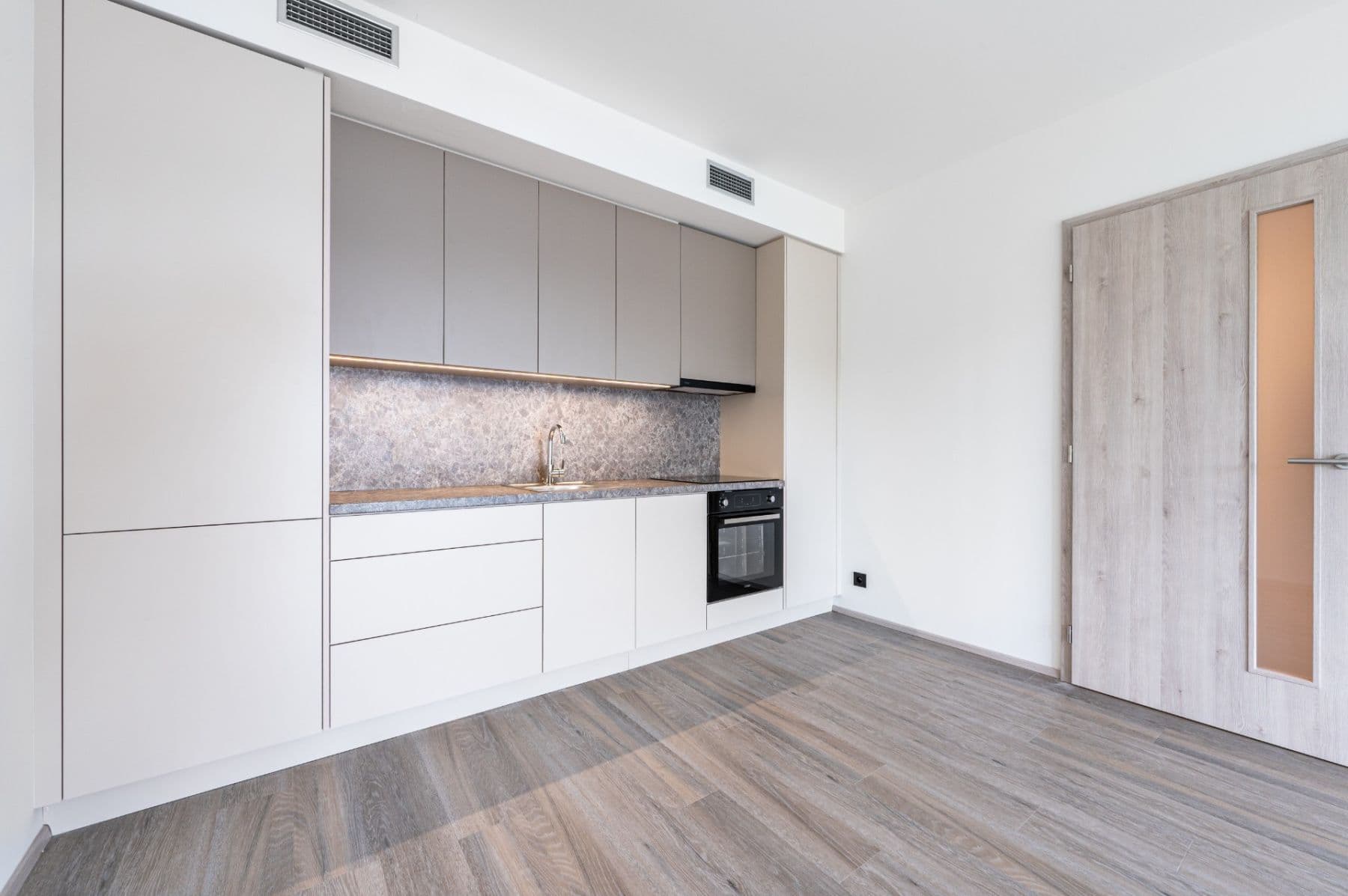 Pronájem bytu 2+kk 53 m², Na Zlíchově, Praha, Praha Pronájem bytu 2+kk 53 m², Na Zlíchově, Praha, Praha