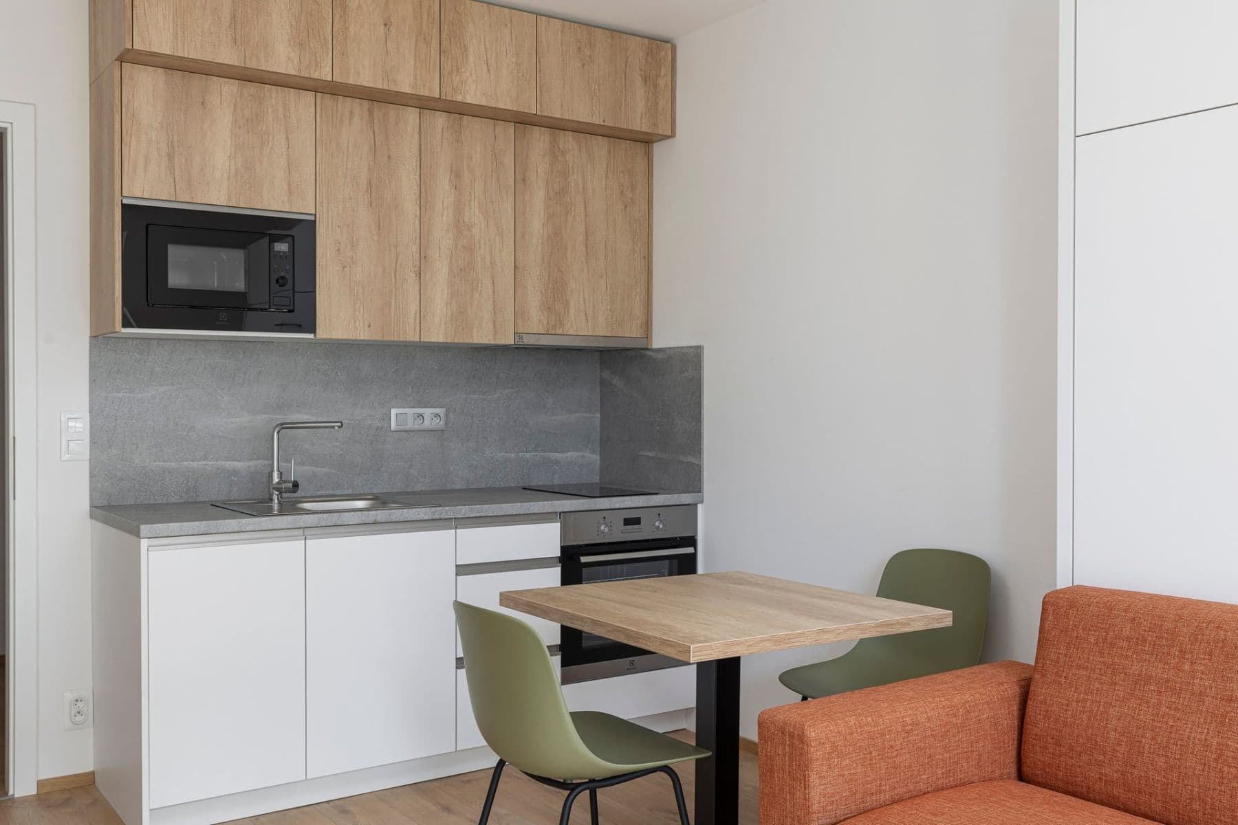 Pronájem bytu 1+kk 33 m², Nebřenická, Praha, Praha Pronájem bytu 1+kk 33 m², Nebřenická, Praha, Praha