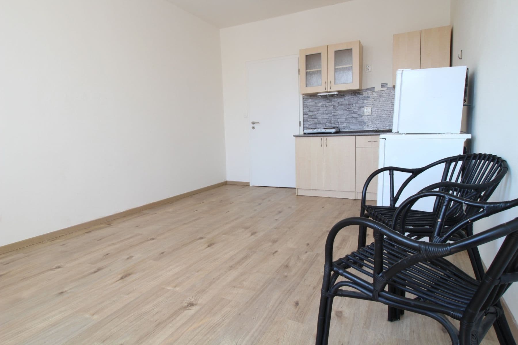 Pronájem bytu 1+kk 23 m², Hornoměcholupská, Praha, Praha Pronájem bytu 1+kk 23 m², Hornoměcholupská, Praha, Praha