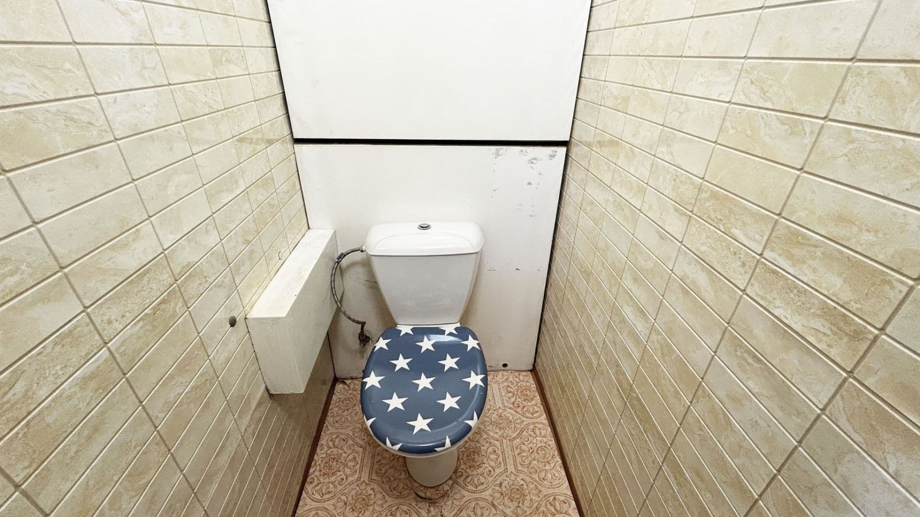 Pronájem bytu 2+kk 52 m², Vikova, Slaný, Středočeský kraj Pronájem bytu 2+kk 52 m², Vikova, Slaný, Středočeský kraj