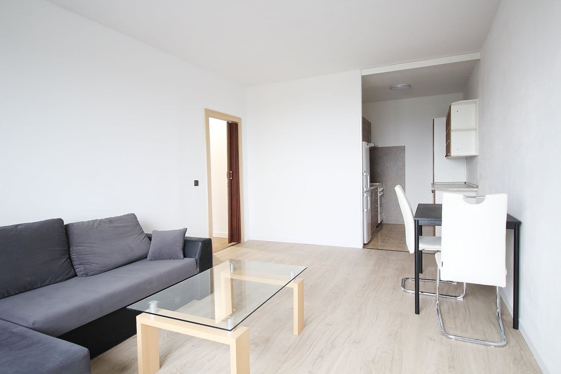 Pronájem bytu 2+kk 42 m², sídl. U Cukrovaru, Kralupy nad Vltavou, Středočeský kraj Pronájem bytu 2+kk 42 m², sídl. U Cukrovaru, Kralupy nad Vltavou, Středočeský kraj