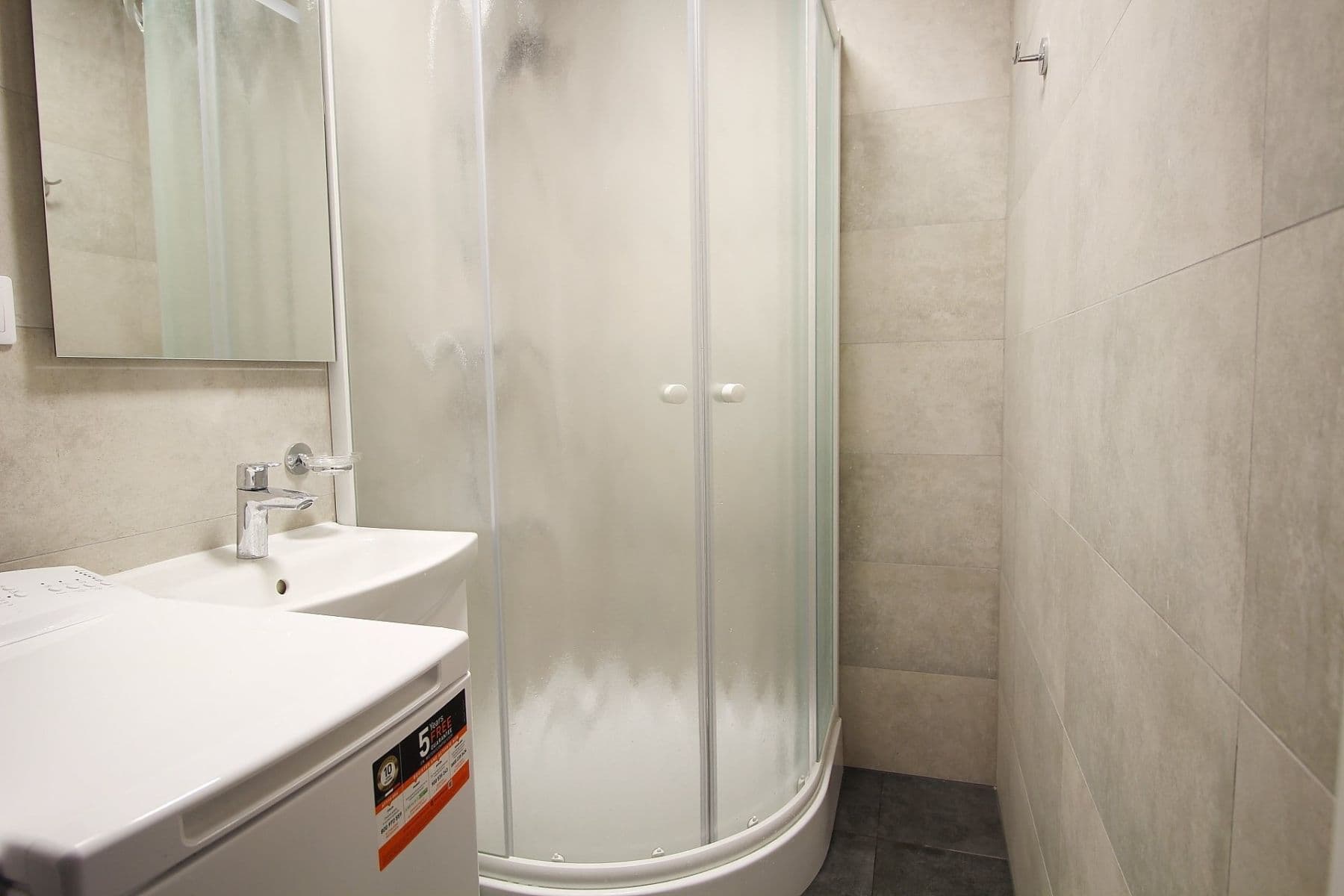 Pronájem bytu 2+kk 42 m², sídl. U Cukrovaru, Kralupy nad Vltavou, Středočeský kraj Pronájem bytu 2+kk 42 m², sídl. U Cukrovaru, Kralupy nad Vltavou, Středočeský kraj