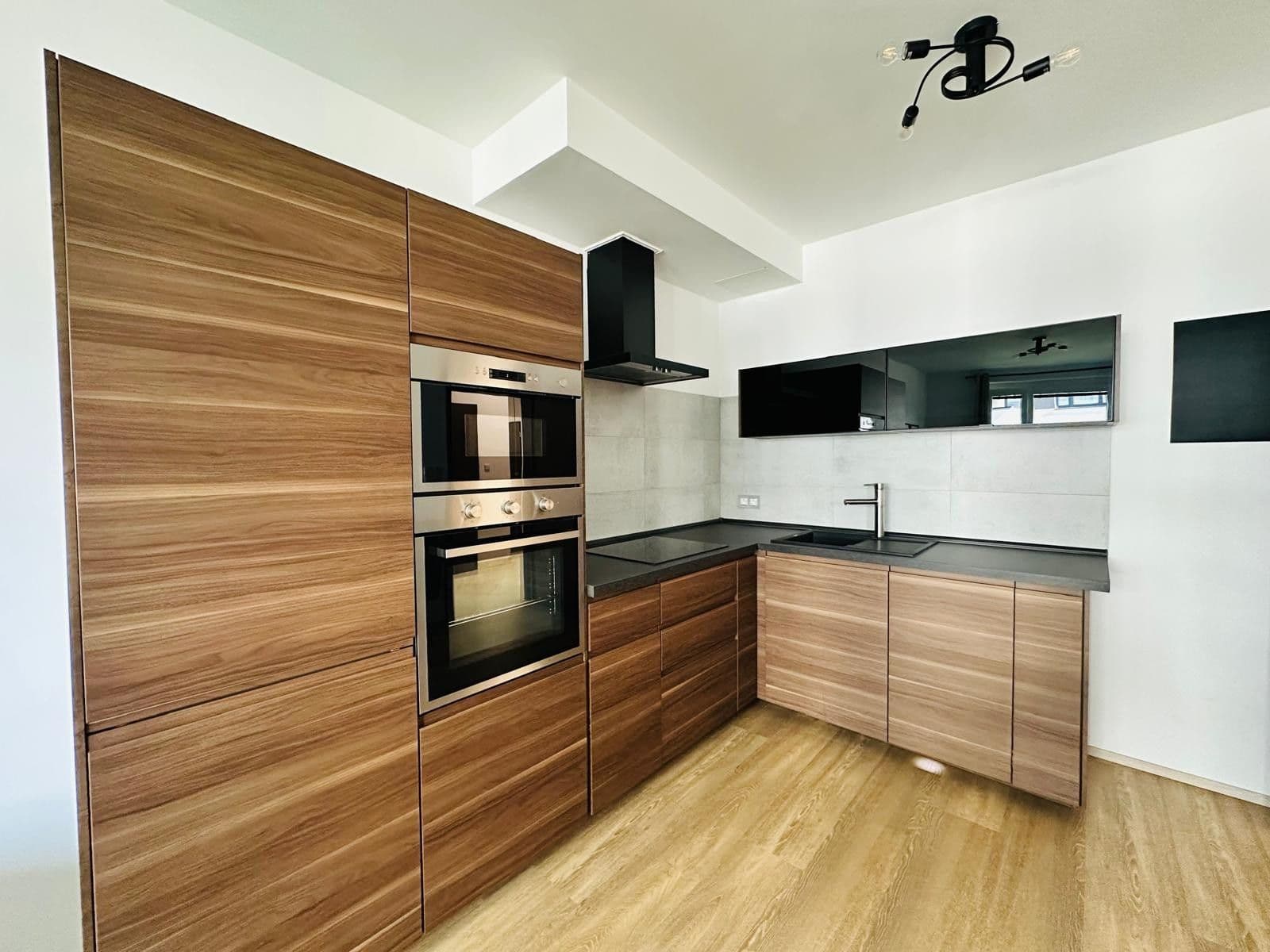 Pronájem bytu 2+kk 58 m², Makedonská, Praha, Praha Pronájem bytu 2+kk 58 m², Makedonská, Praha, Praha