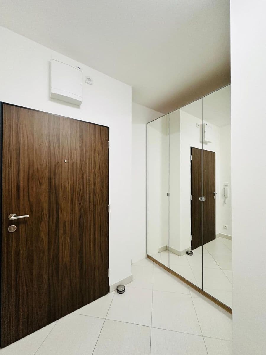 Pronájem bytu 2+kk 58 m², Makedonská, Praha, Praha Pronájem bytu 2+kk 58 m², Makedonská, Praha, Praha
