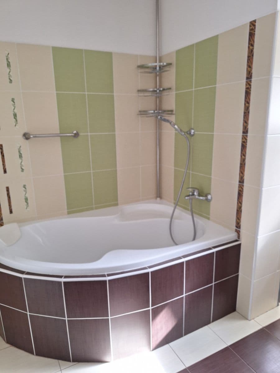 Prodej domu 124 m², pozemek 1.812 m², Hlinecká, Trhová Kamenice, Pardubický kraj Prodej domu 124 m², pozemek 1.812 m², Hlinecká, Trhová Kamenice, Pardubický kraj