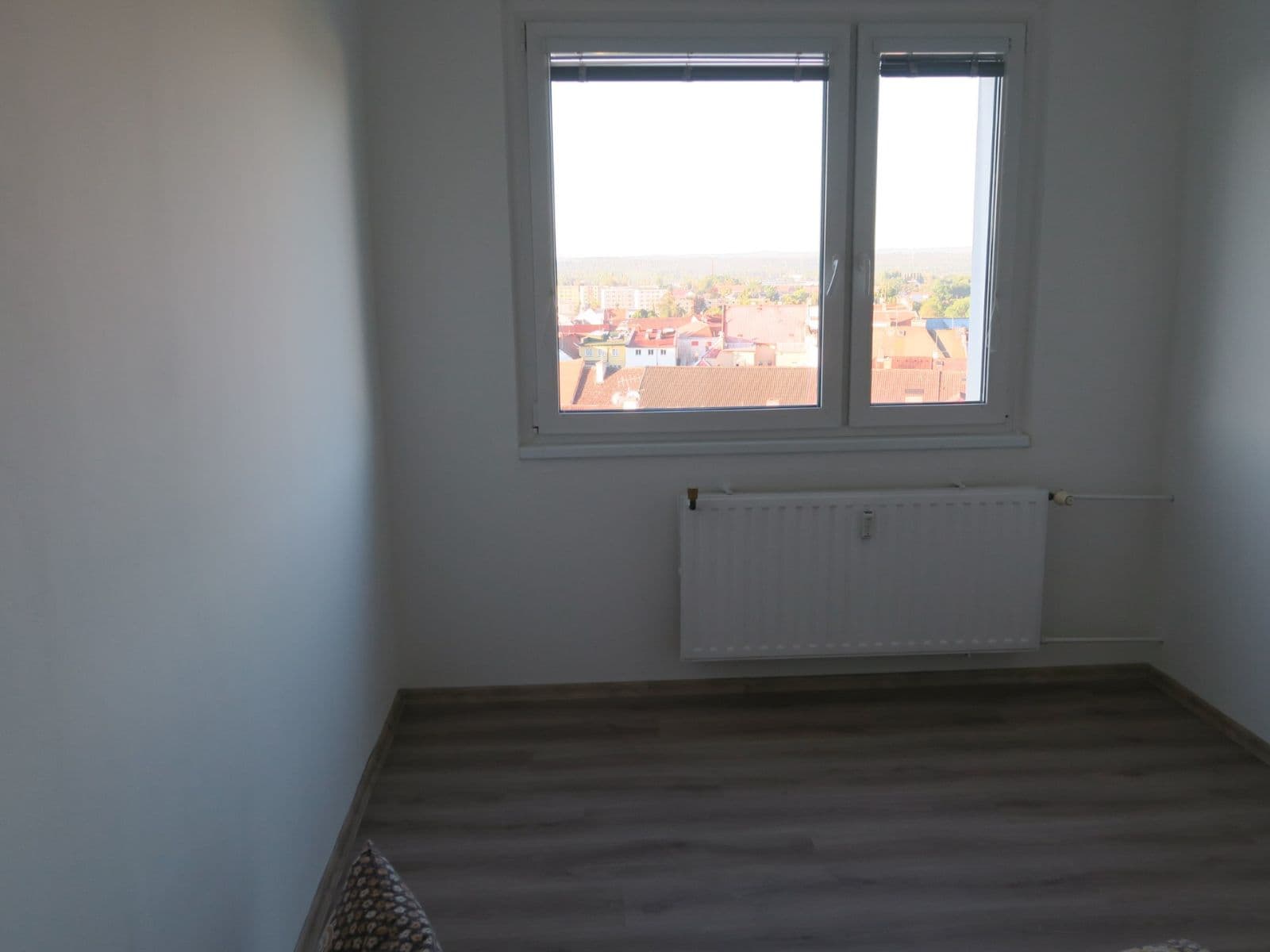 Pronájem bytu 2+1 56 m², Mikovcova, Česká Lípa, Liberecký kraj Pronájem bytu 2+1 56 m², Mikovcova, Česká Lípa, Liberecký kraj