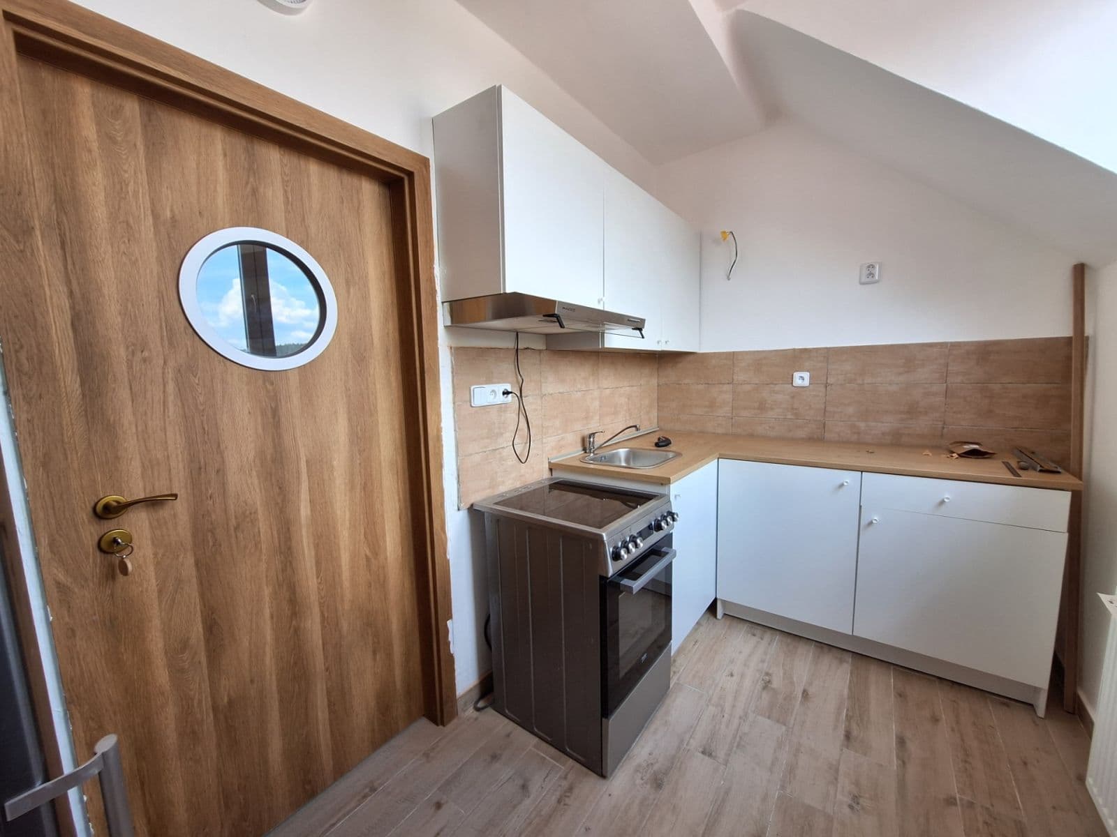 Pronájem bytu 2+1 47 m², Legionářů, Příbram, Středočeský kraj Pronájem bytu 2+1 47 m², Legionářů, Příbram, Středočeský kraj