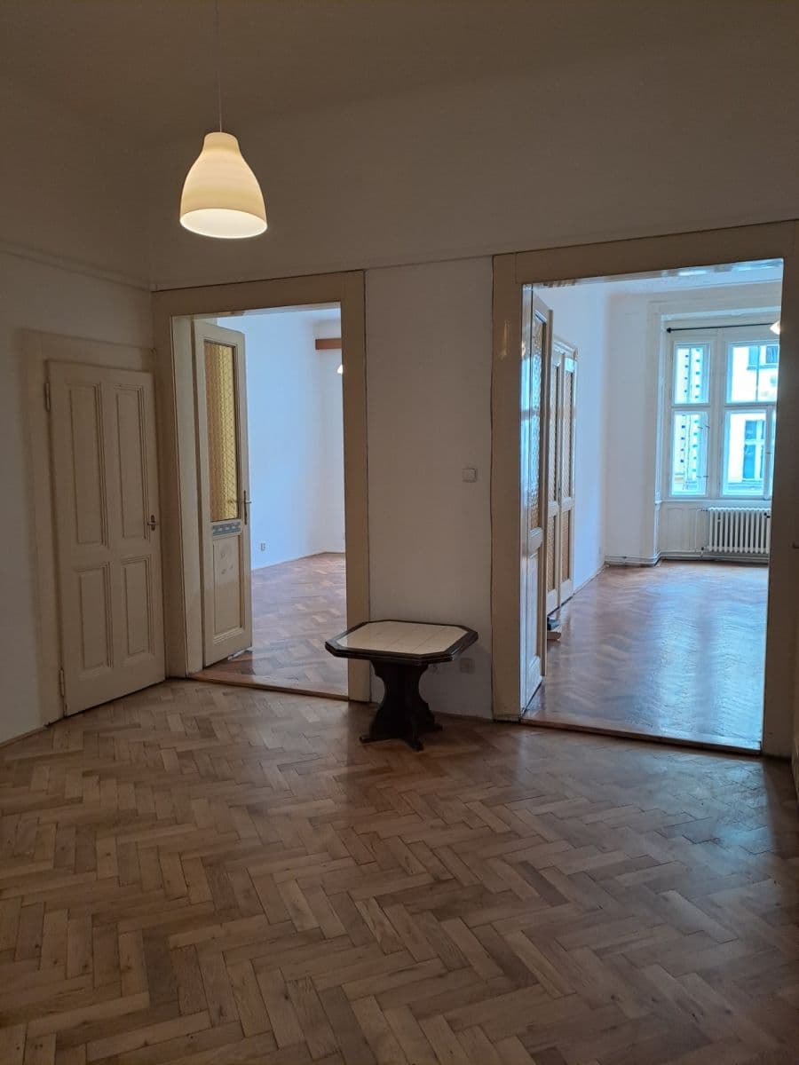 Pronájem bytu 3+1 110 m², Kafkova, Praha, Praha Pronájem bytu 3+1 110 m², Kafkova, Praha, Praha