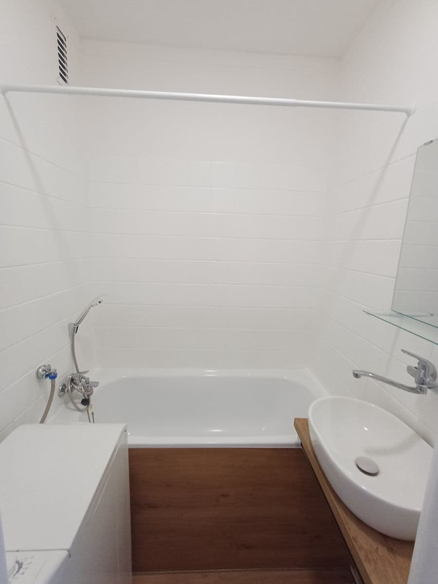Pronájem bytu 2+1 52 m², Počernická, Praha, Praha Pronájem bytu 2+1 52 m², Počernická, Praha, Praha