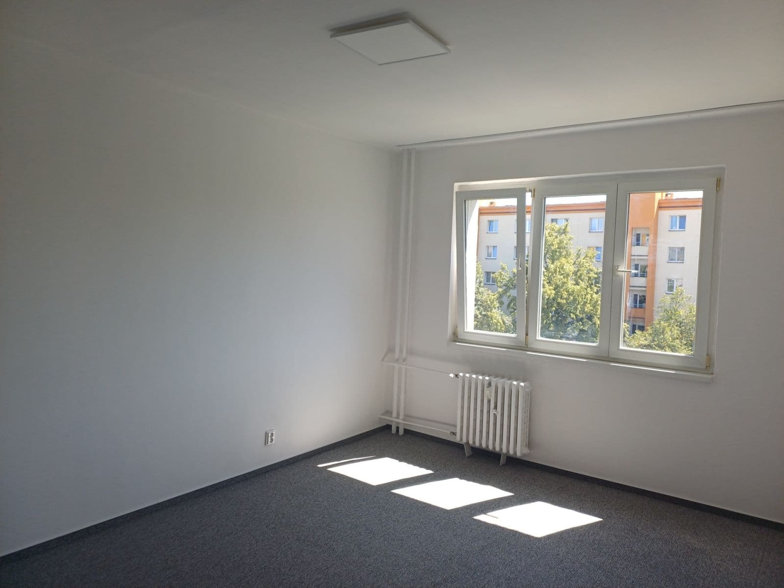 Pronájem bytu 2+1 52 m², Počernická, Praha, Praha Pronájem bytu 2+1 52 m², Počernická, Praha, Praha
