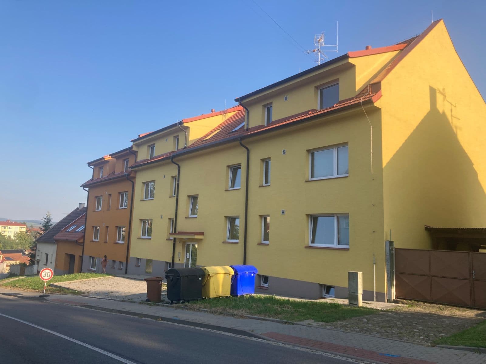 Pronájem bytu 2+kk 48 m², Horní Valy, Uherský Brod, Zlínský kraj Pronájem bytu 2+kk 48 m², Horní Valy, Uherský Brod, Zlínský kraj