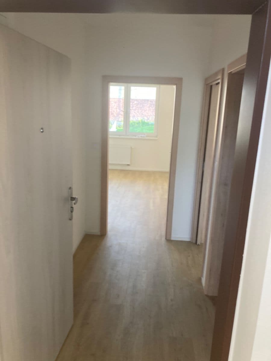 Pronájem bytu 2+kk 48 m², Horní Valy, Uherský Brod, Zlínský kraj Pronájem bytu 2+kk 48 m², Horní Valy, Uherský Brod, Zlínský kraj