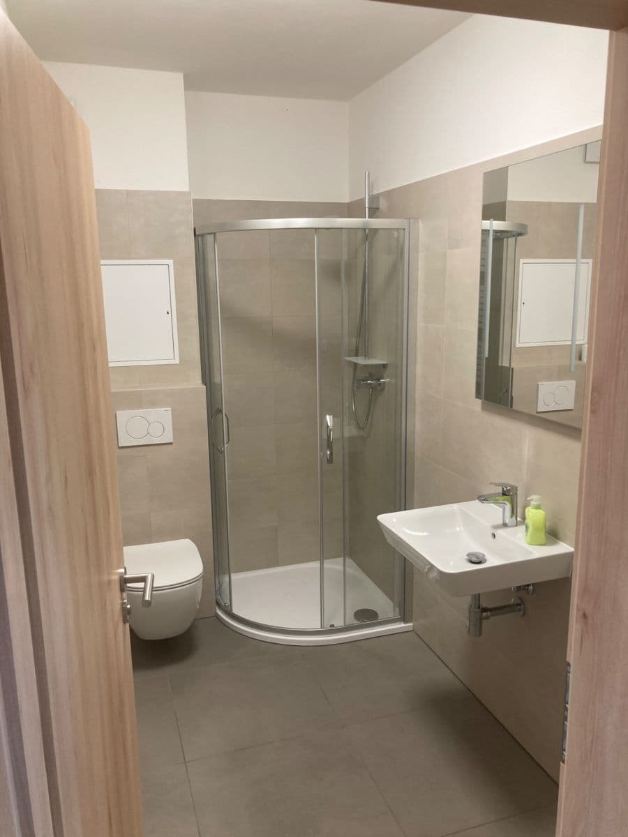 Pronájem bytu 2+kk 48 m², Horní Valy, Uherský Brod, Zlínský kraj Pronájem bytu 2+kk 48 m², Horní Valy, Uherský Brod, Zlínský kraj