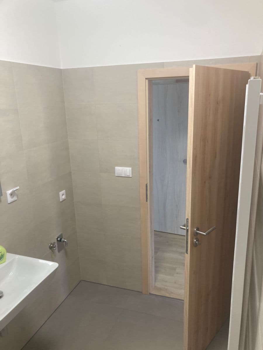 Pronájem bytu 2+kk 48 m², Horní Valy, Uherský Brod, Zlínský kraj Pronájem bytu 2+kk 48 m², Horní Valy, Uherský Brod, Zlínský kraj