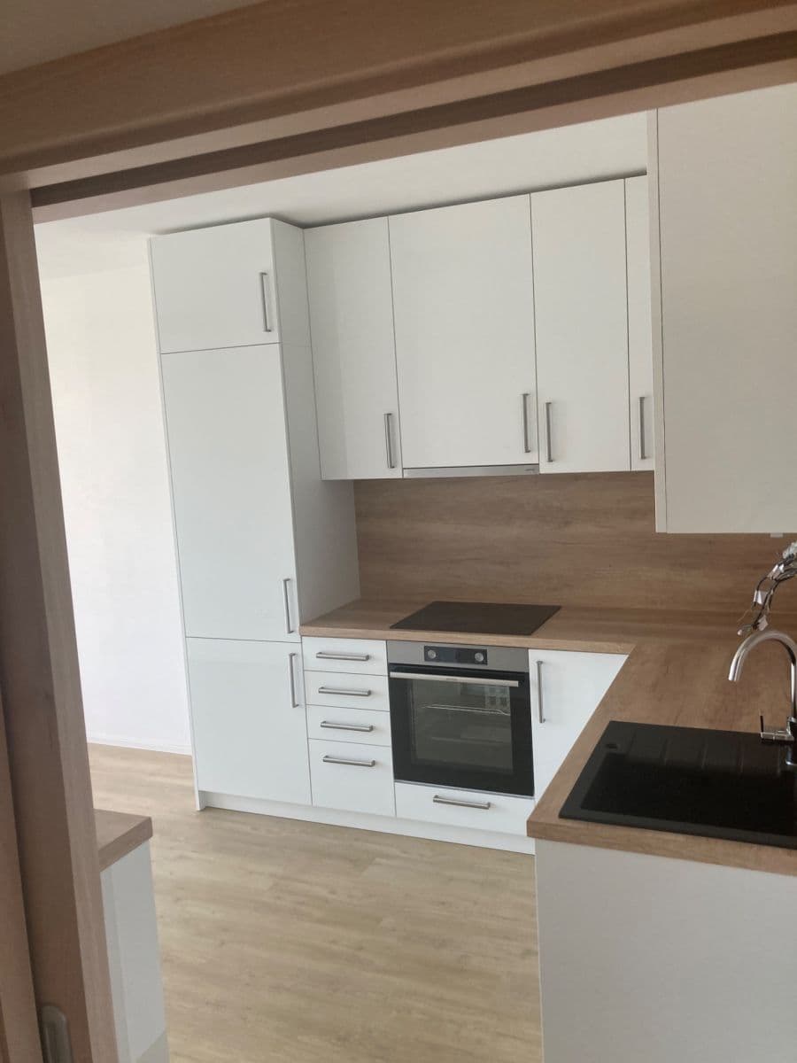 Pronájem bytu 2+kk 48 m², Horní Valy, Uherský Brod, Zlínský kraj Pronájem bytu 2+kk 48 m², Horní Valy, Uherský Brod, Zlínský kraj